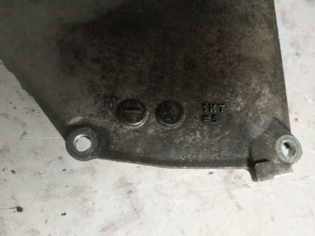 135001KT0A NISSAN Крышка мотора передняя купить в Ужгород