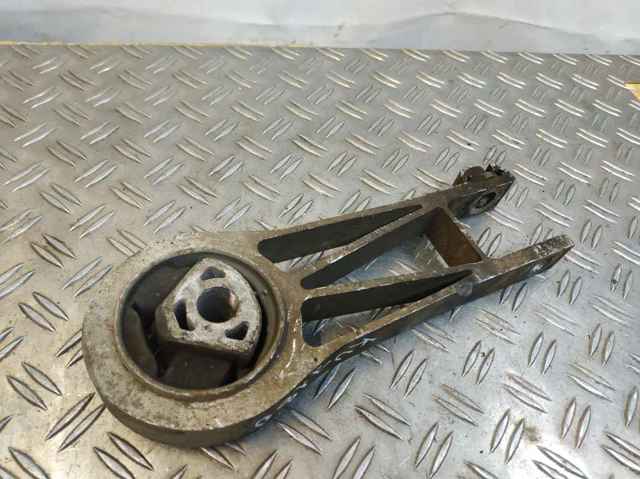 FIAT 1352888080 Кронштейн подушки (опоры) двигателя задней в наличии Черкассы