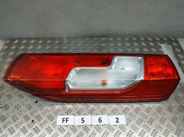 Фонарь задний левый 1380673080 PEUGEOT