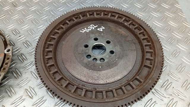FORD 1462885 Маховик двигателя в наличии Ровно