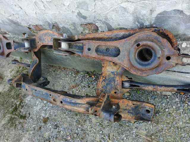FORD 1586248 Подрамник задний в наличии Запорожье