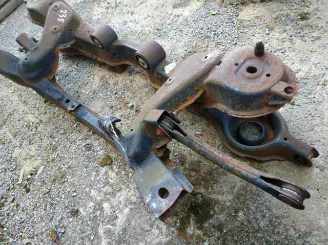 FORD 1586248 Балка задней подвески (подрамник) в наличии Кривой Рог