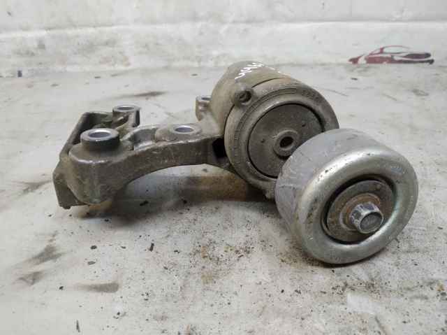Натяжная планка поликлинового ремня 1662031040 TOYOTA