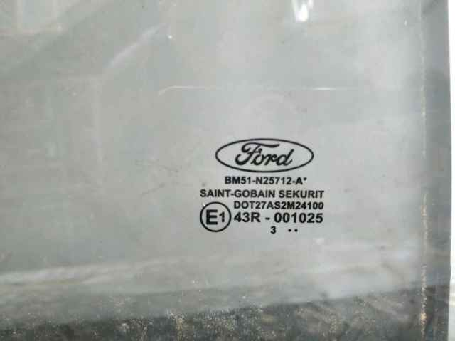FORD 1708068 Стекло двери задней правой в наличии Винница