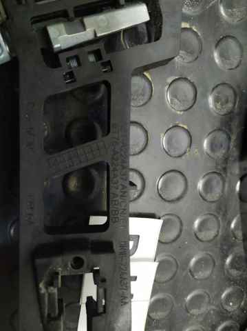 FORD 1757131 Ручка двери передней наружная левая в наличии Ирпень