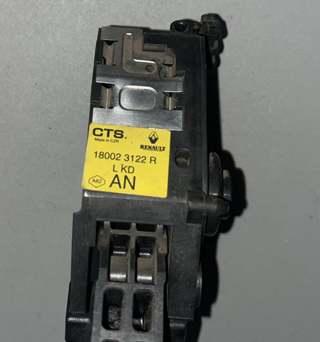 RENAULT 180023122R Педаль газа в наличии Запорожье