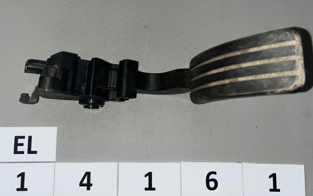 Педали газа 180023122R RENAULT