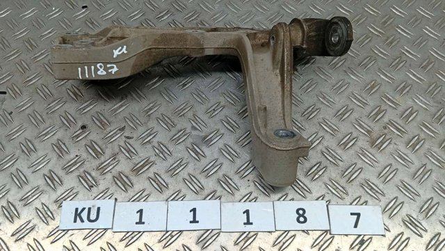 Кронштейн передней балки 1K0199295E VAG