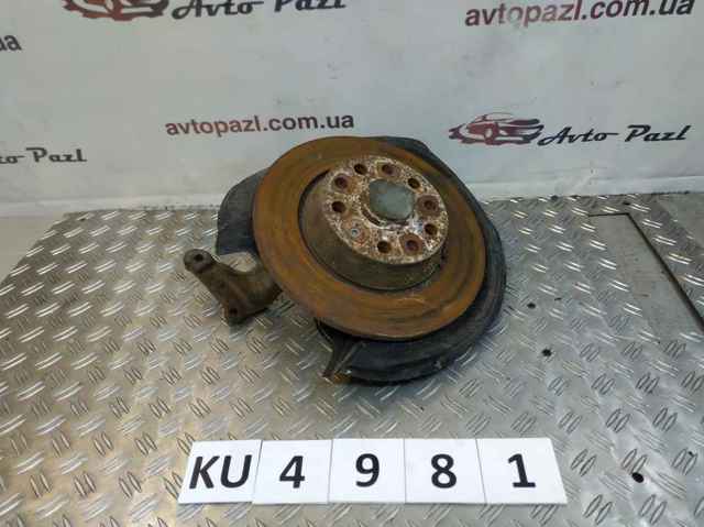 Кулак поворотный правый 1K0505436AC VAG