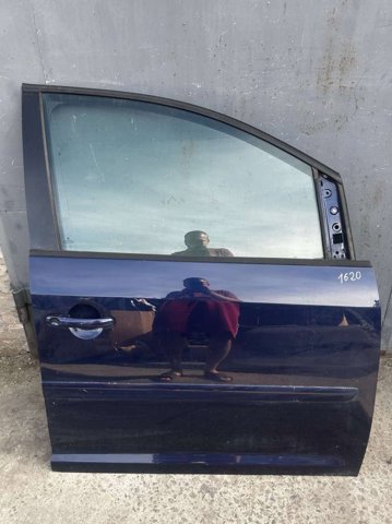Пассажирская передняя дверь 1T0831056AB VAG