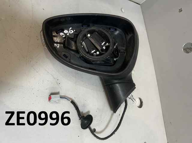 Наружное зеркало левое 2104888 FORD