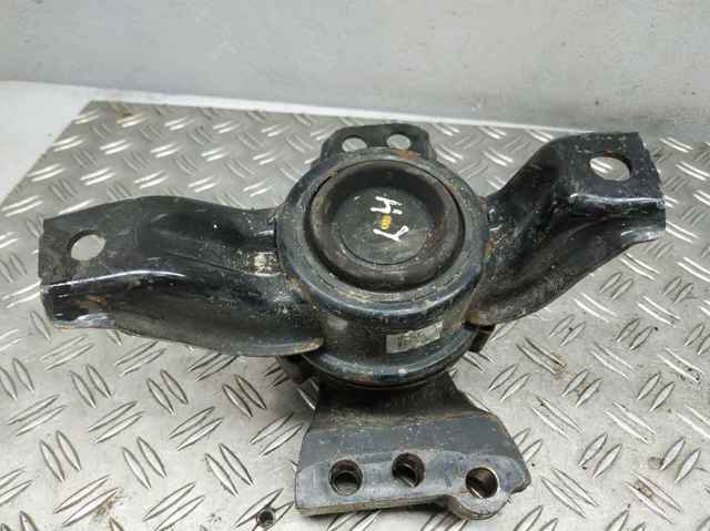 HYUNDAI 218102W200 Правая подушка двигателя в наличии Черкассы