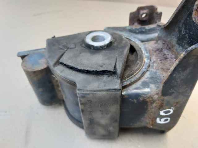 Подушка (опора) двигателя, левая 218302D050 HYUNDAI