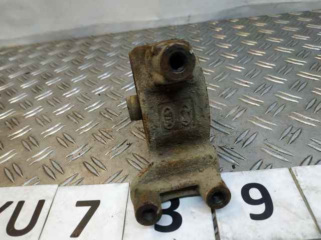 219301G160 HYUNDAI Подушка (опора) двигателя задняя купить в Каменское