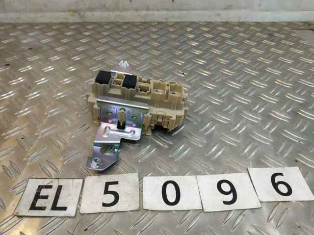 Монтажный блок предохранителей 243504CL0B NISSAN