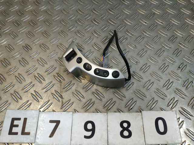 Блок кнопочных переключателей рулевого колеса 25552JD00B NISSAN