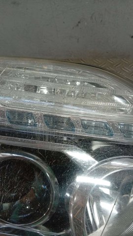 NISSAN 260103UF2A Фара правая в наличии Чернигов