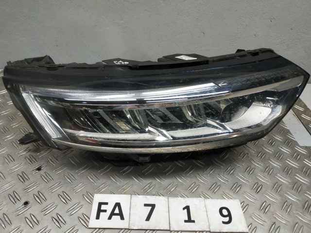 Фара основная правая 260104431R RENAULT