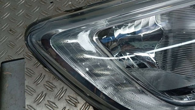 RENAULT 260105871R Фара правая в наличии Каменское