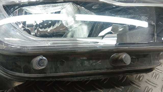 260105871R RENAULT Фара правая купить в Павлоград