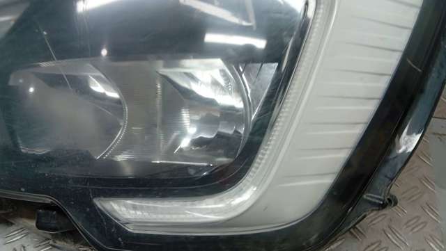 260607867R RENAULT Левая фара купить в Киев