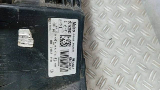 RENAULT 260608093R Фара левая в наличии Ужгород