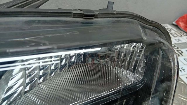 RENAULT 260608209R Фара левая в наличии Тернополь
