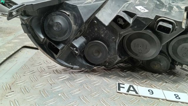 260608716R RENAULT Фара правая купить в Днепр