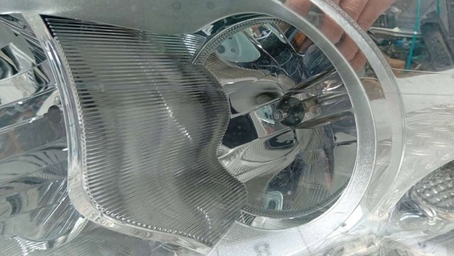 260608716R RENAULT Правая фара купить в Ирпень