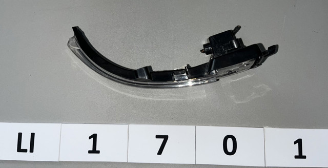 NISSAN 261656PA0A Указатель поворота зеркала левый в наличии Винница