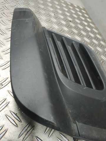 RENAULT 263313372R Заглушка (решетка) противотуманных фар бампера переднего правая в наличии Украина