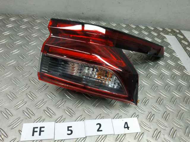 Фонарь задний правый, внешний 265506UA0A NISSAN