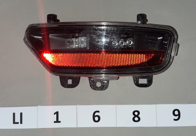 Фара противотуманная задняя, правая 265801655R RENAULT