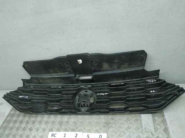 2GA853651R VAG Решетка радиатора купить в Ужгород