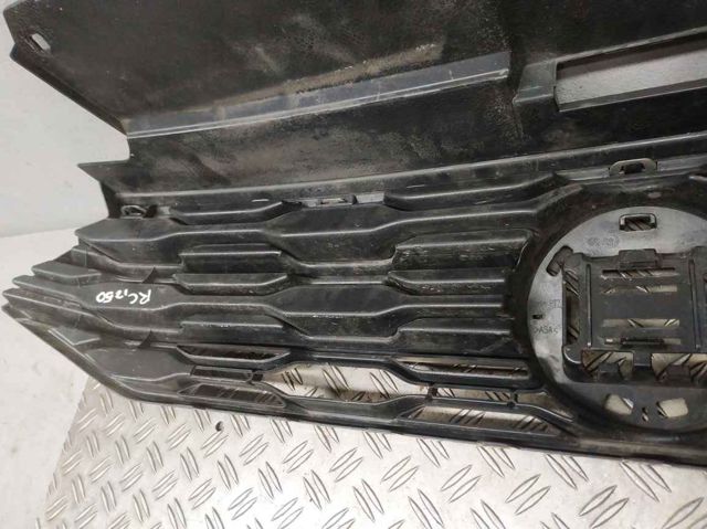 VAG 2GA853651R Решетка радиатора в наличии Николаев