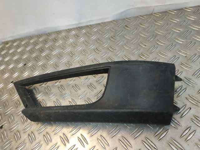 Решетка радиатора 2GA853665A VAG