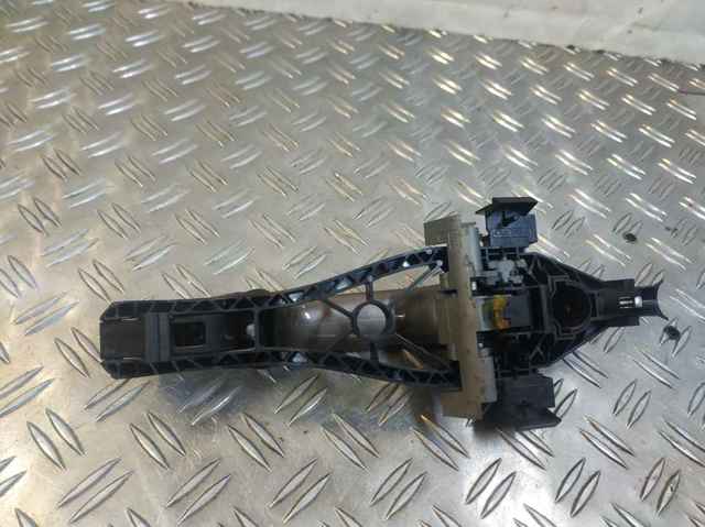 VOLVO 30784203 Держатель наружной ручки двери передней правой в наличии Черновцы