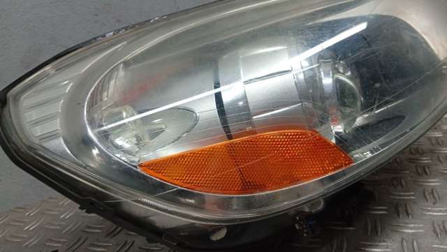 31325255 VOLVO Фара правая купить в Николаев