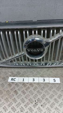 VOLVO 31425932 Решетка радиатора в наличии Запорожье