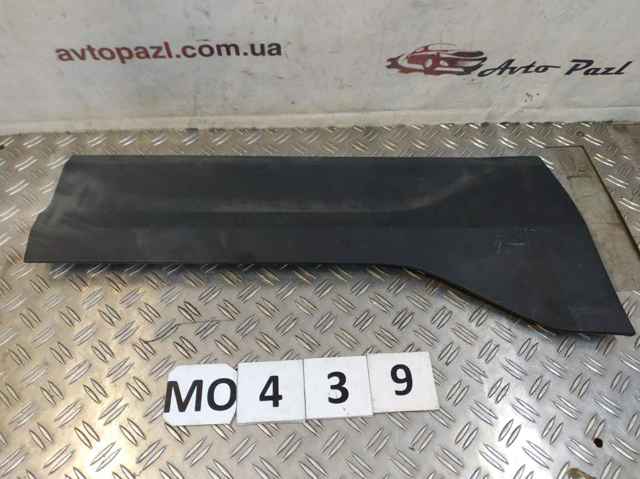 Накладка задней правой двери, нижняя 31448319 VOLVO