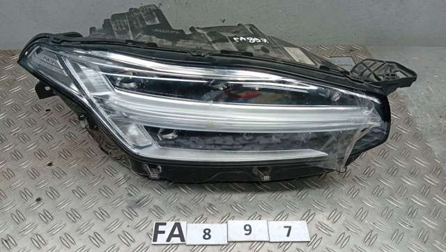 Фара комбинированная, передняя 31655775 VOLVO