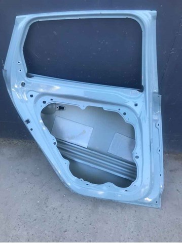 31662586 VOLVO Дверь задняя левая купить в Павлоград