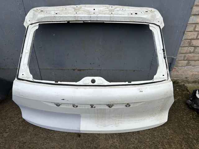 Дверь 5 31690700 VOLVO