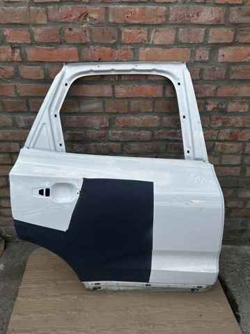 Дверь пассажирская задняя правая 32228851 VOLVO