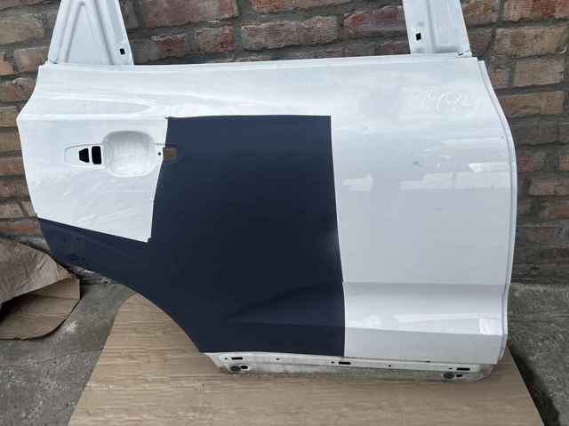 32228851 VOLVO Дверь задняя правая купить в Киев
