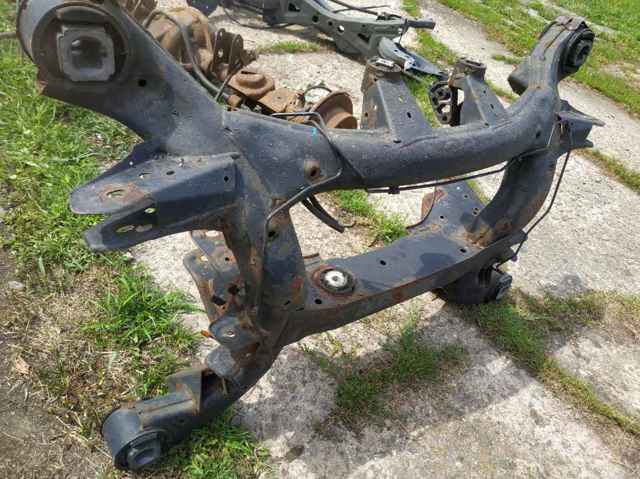 33316863815 BMW Подрамник задний купить в Черкассы