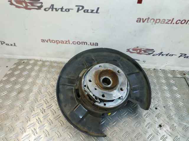 BMW 33326788054 Цапфа (поворотный кулак) задний правый в наличии Ирпень