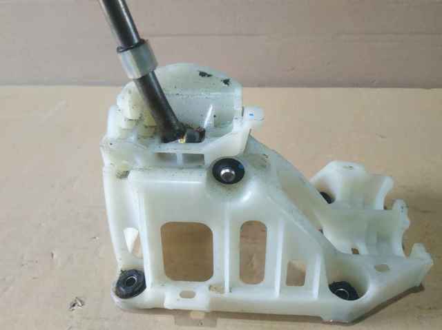 3353042072 TOYOTA Механизм переключения передач (кулиса, селектор) купить в Киев
