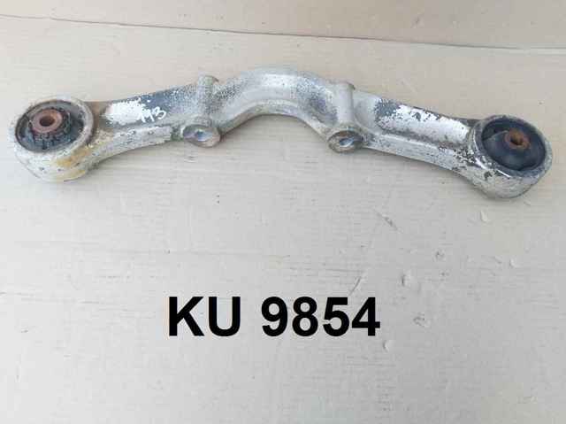 Сайлентблок траверсы крепления заднего редуктора, передний 3517A027 MITSUBISHI