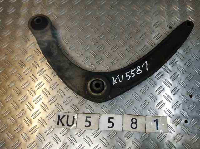 Правый рычаг передней нижней подвески 3521R3 PEUGEOT